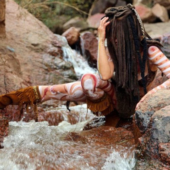 Meet your Posher, Miss Anita - Picture 6 of 11